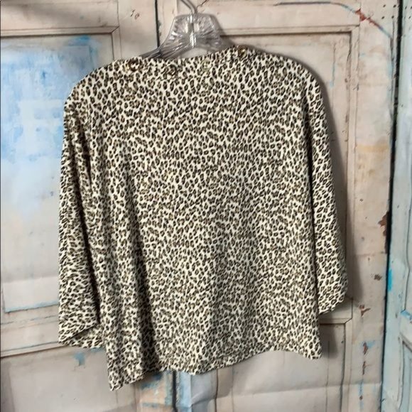 Chico’s Womans 0 Petite Leopard Print Blouse - Picture 4 of 5